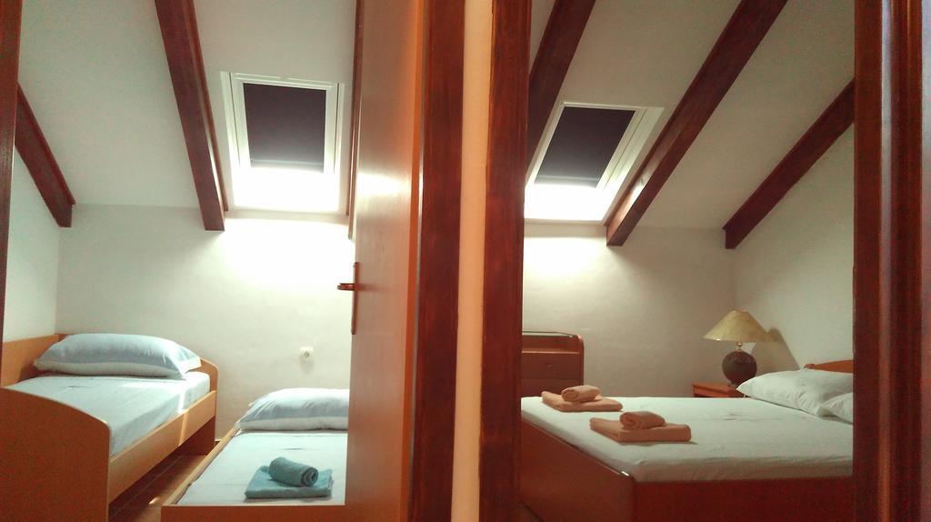 Kaprije Mistral Apartment 外观 照片